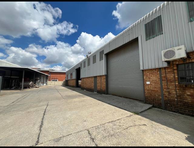 820M² WAREHOUSE TO LET IN HENNOPSPARK